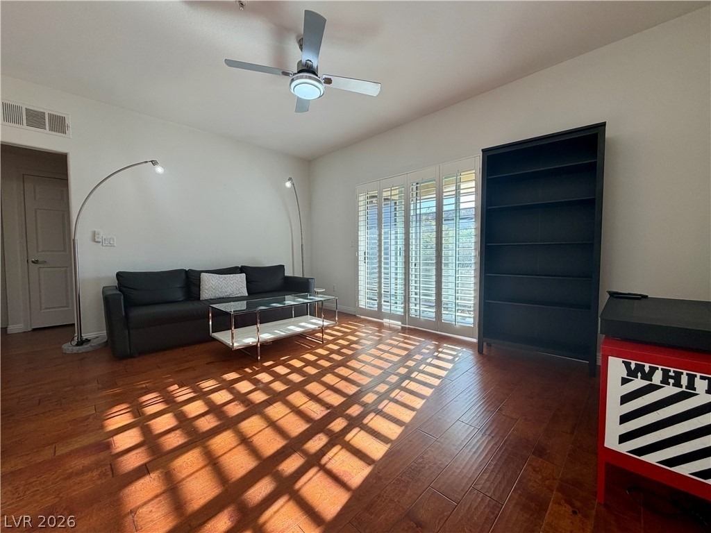 2291 W Horizon Ridge Parkway - Photo 18