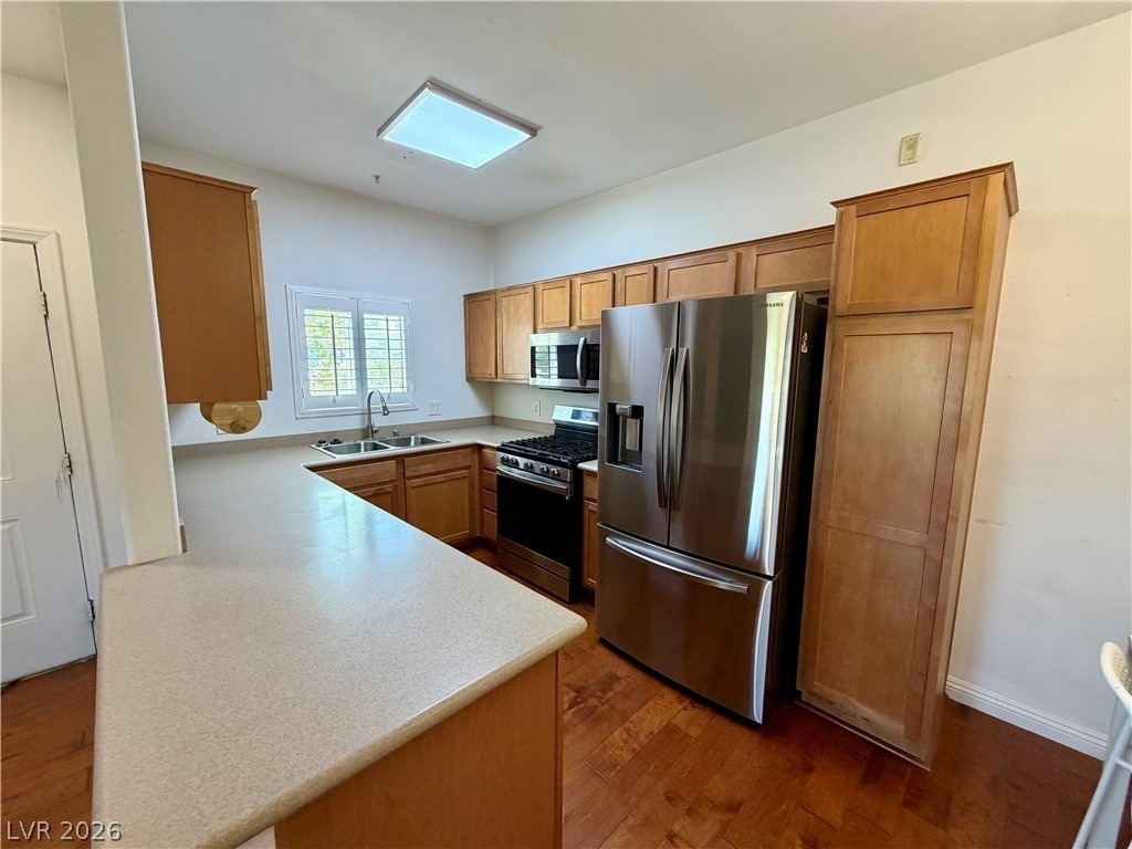 2291 W Horizon Ridge Parkway - Photo 2