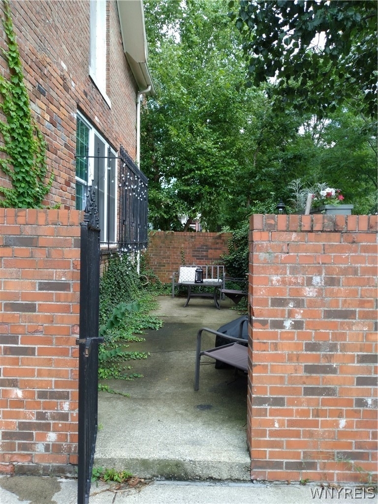 12 Park Street - Photo 3