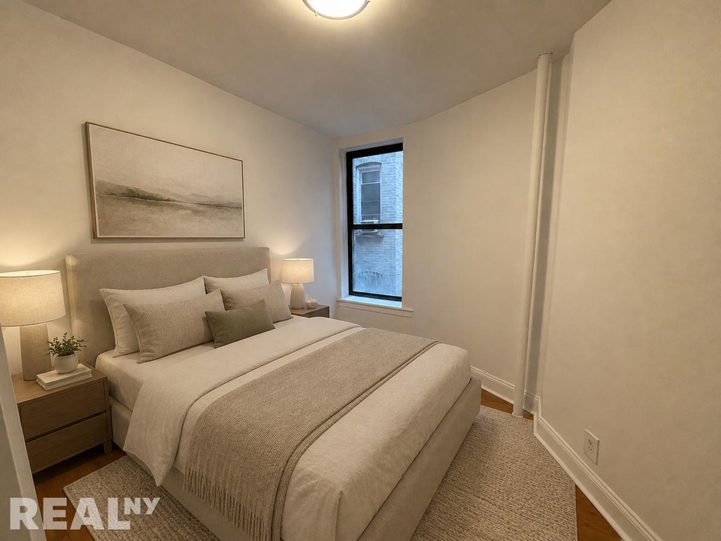 1427 York Ave - Photo 2