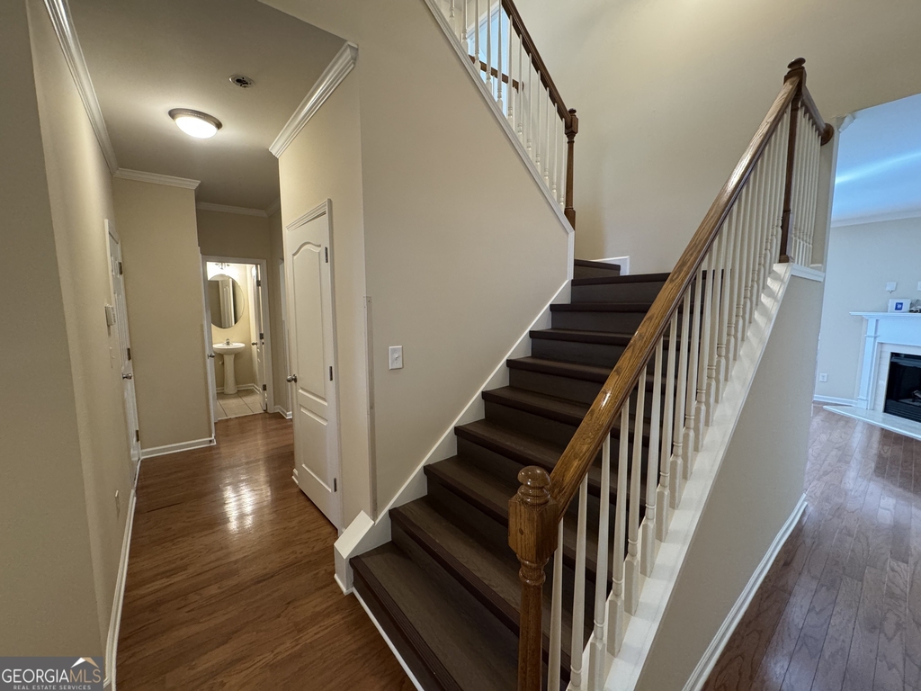 1455 Blackstone Way - Photo 4