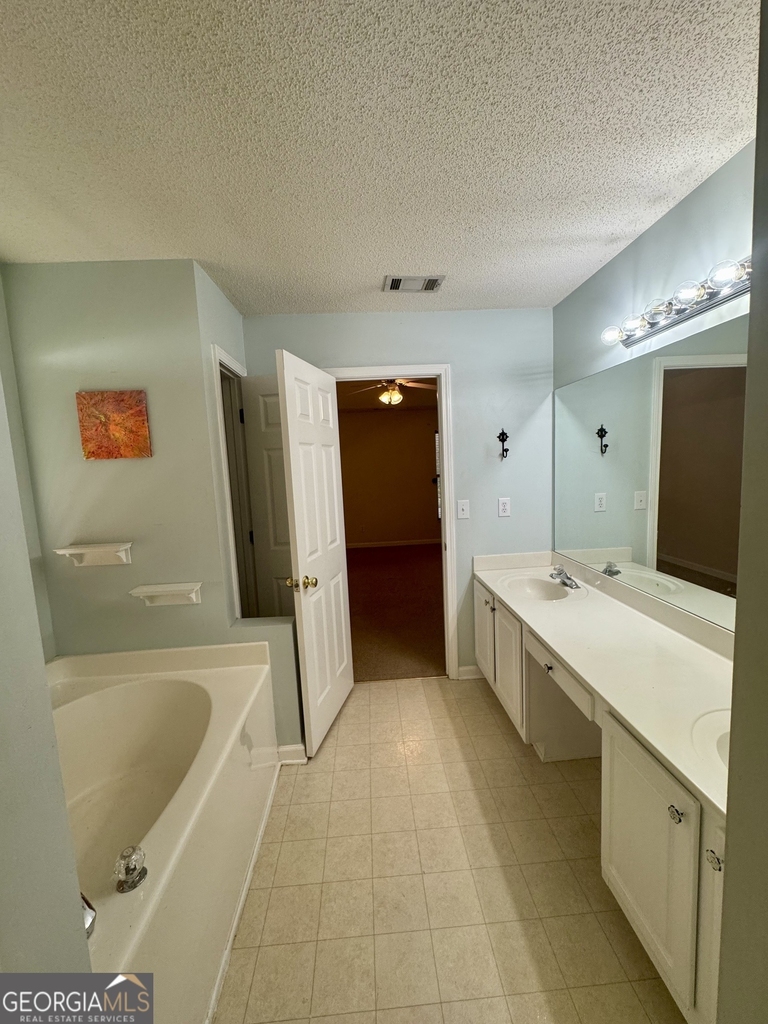 1840 Arborwood Drive - Photo 23