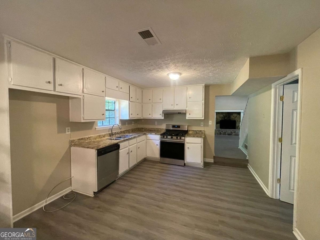 55 Huntridge Drive - Photo 7
