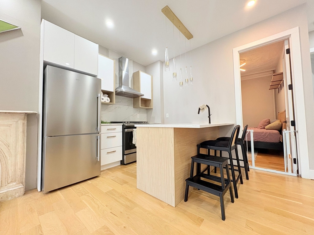 135 Quincy Street - Photo 1
