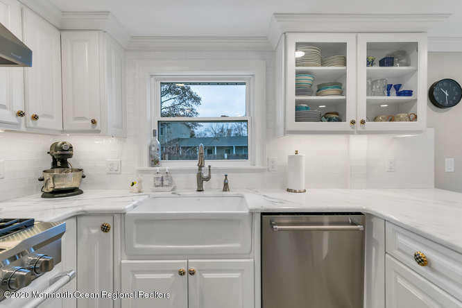 519 Saint Clair Avenue - Photo 12