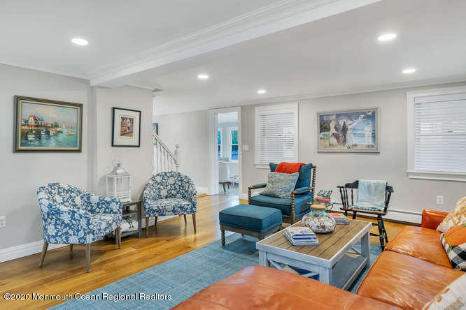 519 Saint Clair Avenue - Photo 6
