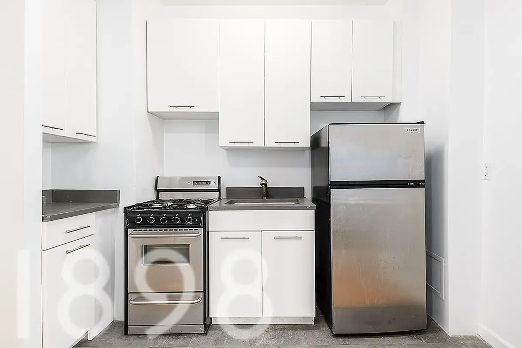 32-42 33rd Street - Photo 3