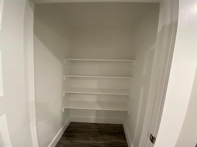 411 S Fannin Avenue - Photo 4