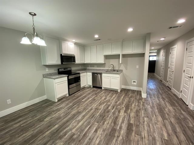 411 S Fannin Avenue - Photo 1
