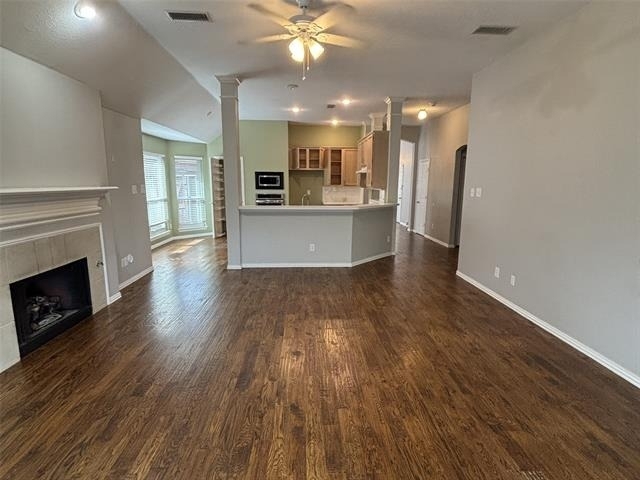 2921 Meadow Glen Drive - Photo 2