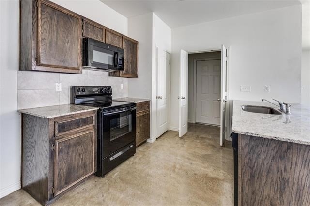 6011 Amelia Earhart Boulevard - Photo 3