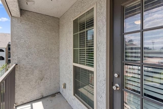 6108 Abrams Road - Photo 3