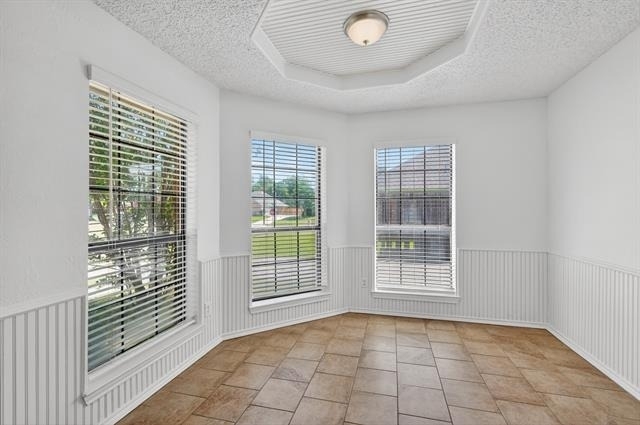 2403 Ridgevalley Drive - Photo 3