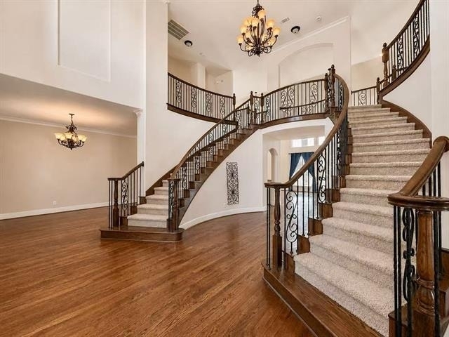 7304 Meadow Glen Drive - Photo 2