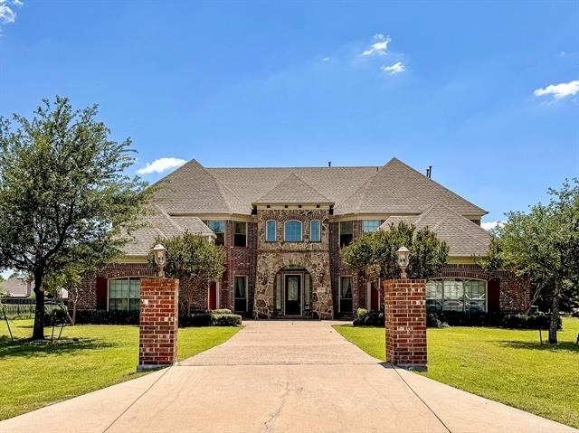 7304 Meadow Glen Drive - Photo 4