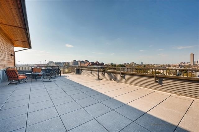 928 Travis Avenue - Photo 1