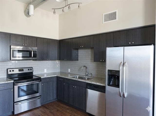 928 Travis Avenue - Photo 7