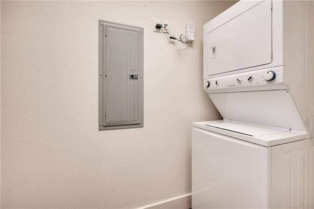 928 Travis Avenue - Photo 11