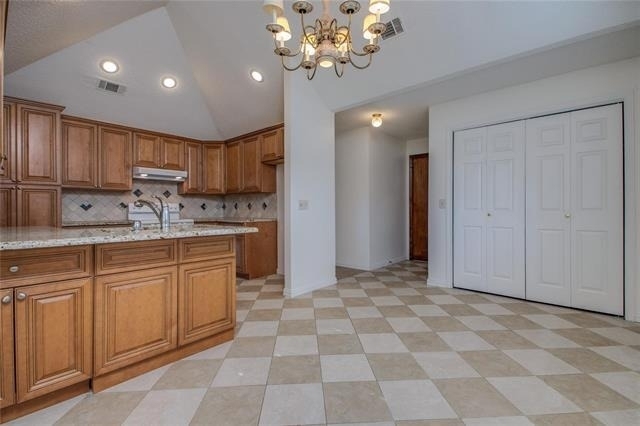 4633 Centenary Drive - Photo 8