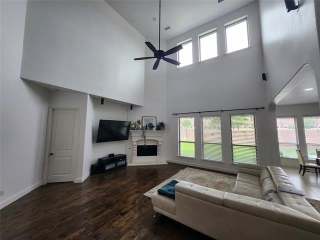 10647 Kingsford Lane - Photo 2