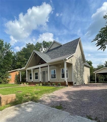 104 Charter Street - Photo 1