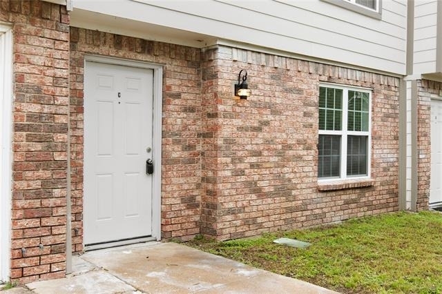 4620 San Jacinto Street - Photo 0