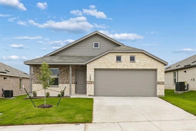 1349 Buckaroo Boulevard - Photo 0