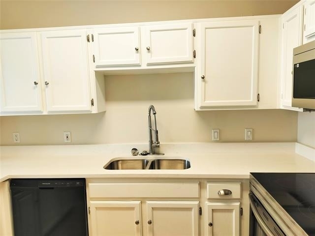 5310 Keller Springs Road - Photo 18