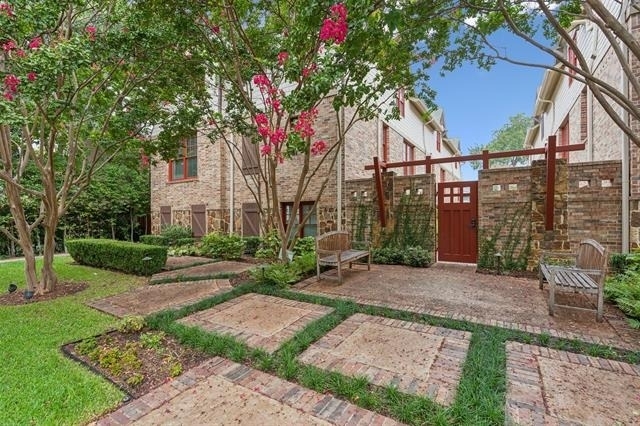 3444 Rankin Street - Photo 0