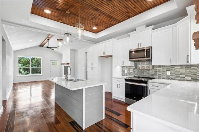 5718 Barkridge Drive - Photo 9