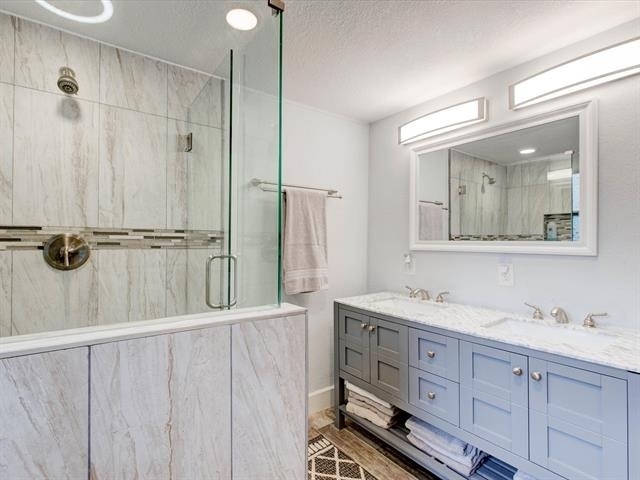 2801 W Biddison Street - Photo 21