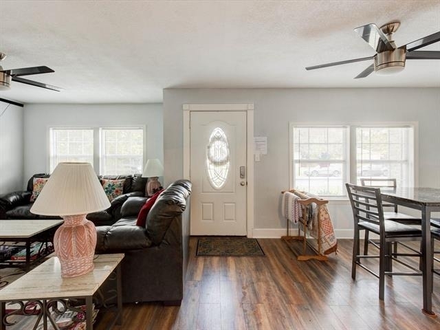 2801 W Biddison Street - Photo 3