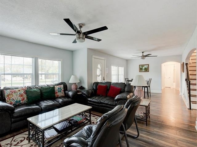 2801 W Biddison Street - Photo 4