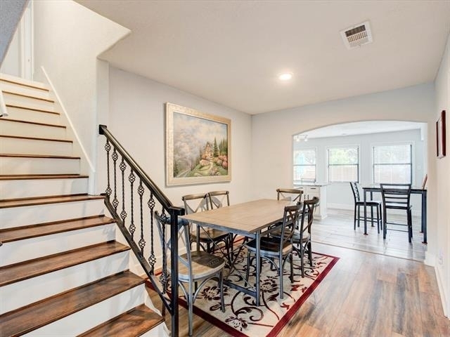 2801 W Biddison Street - Photo 9