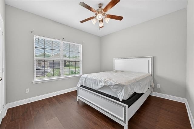 7815 Cottonwood Drive - Photo 10