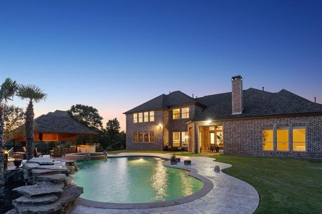 5501 Lake Geneva Court - Photo 2