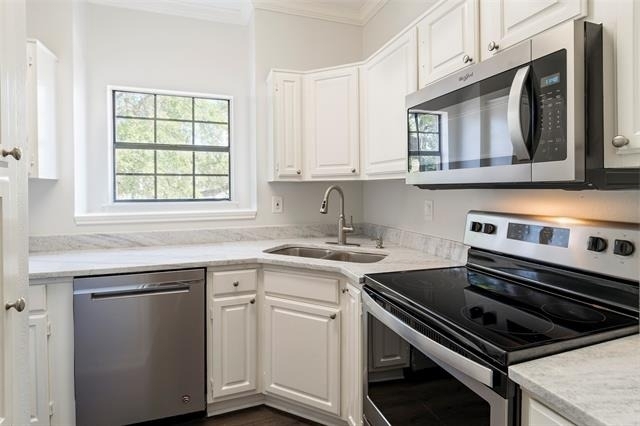 3405 Binkley Avenue - Photo 9