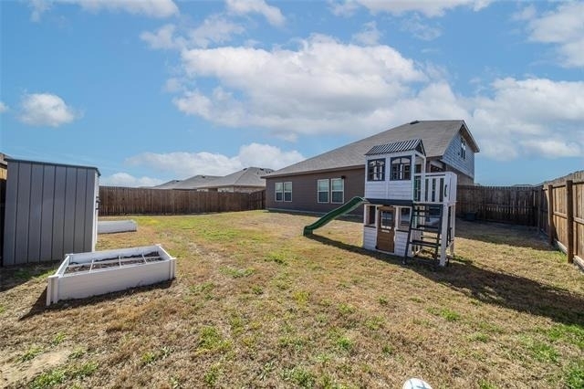 813 Cottonwood Way - Photo 3
