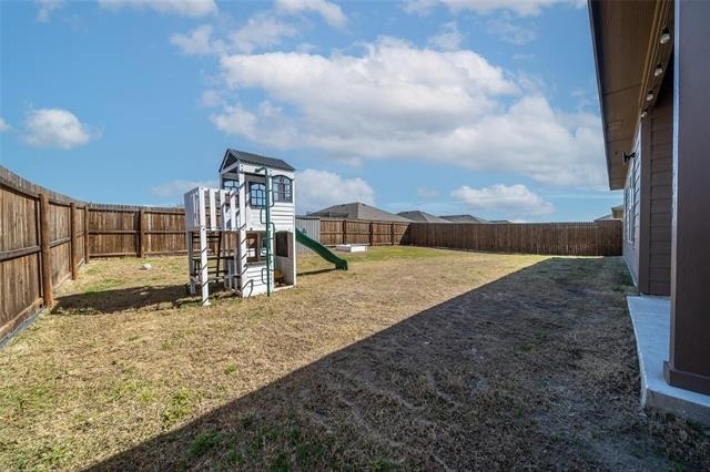 813 Cottonwood Way - Photo 4