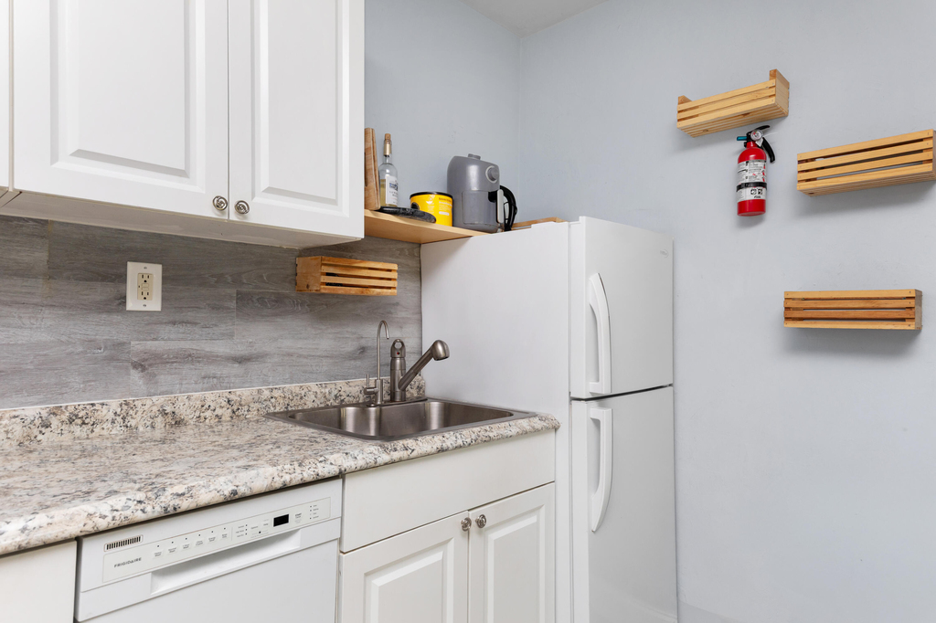 505 Ne 20th Avenue - Photo 4