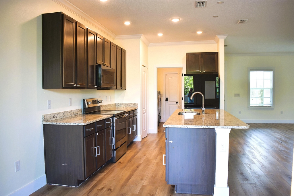 1217 Sw Marmore Avenue - Photo 5