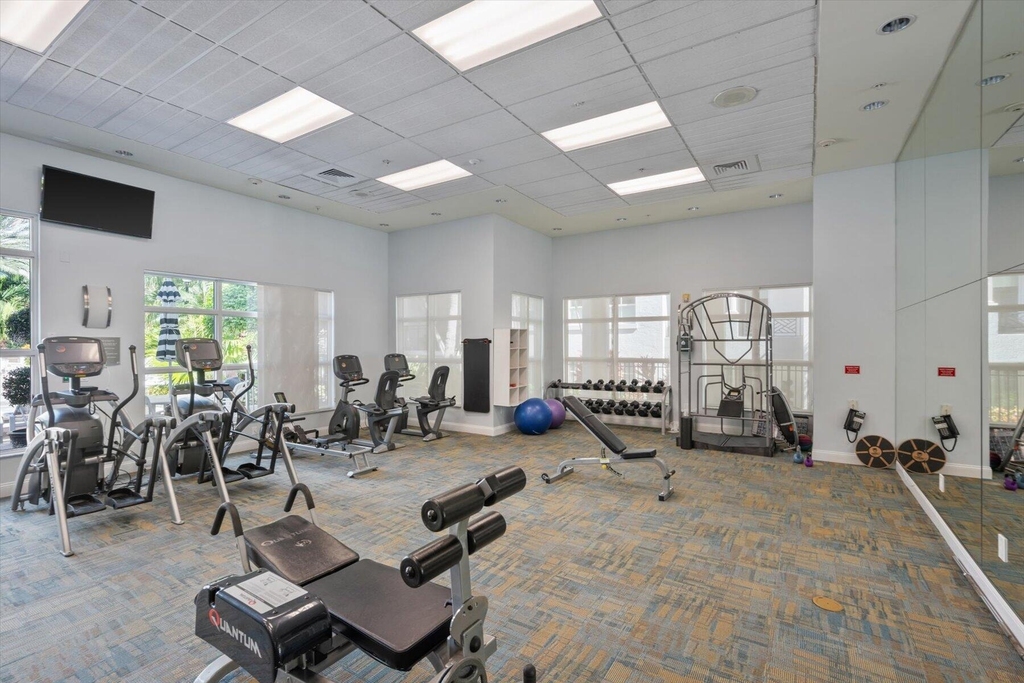 600 S Dixie Highway - Photo 23