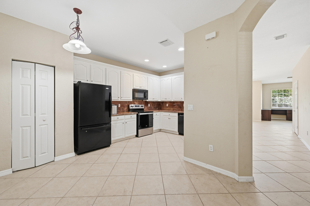 9056 Plymouth Place - Photo 9