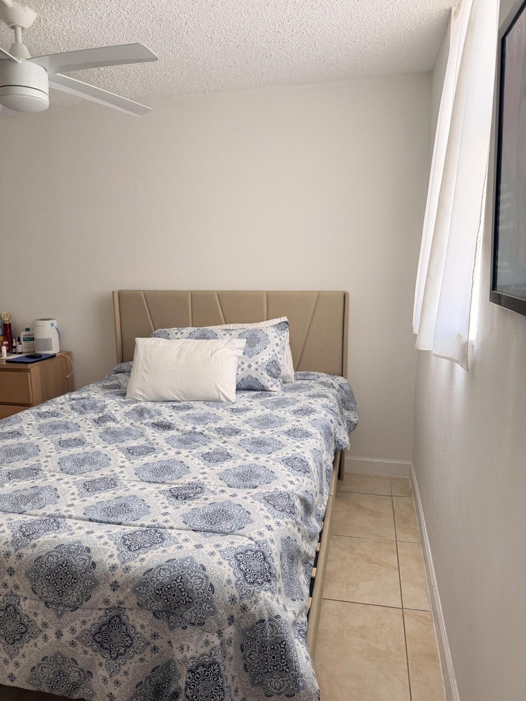 2800 Somerset Drive - Photo 5