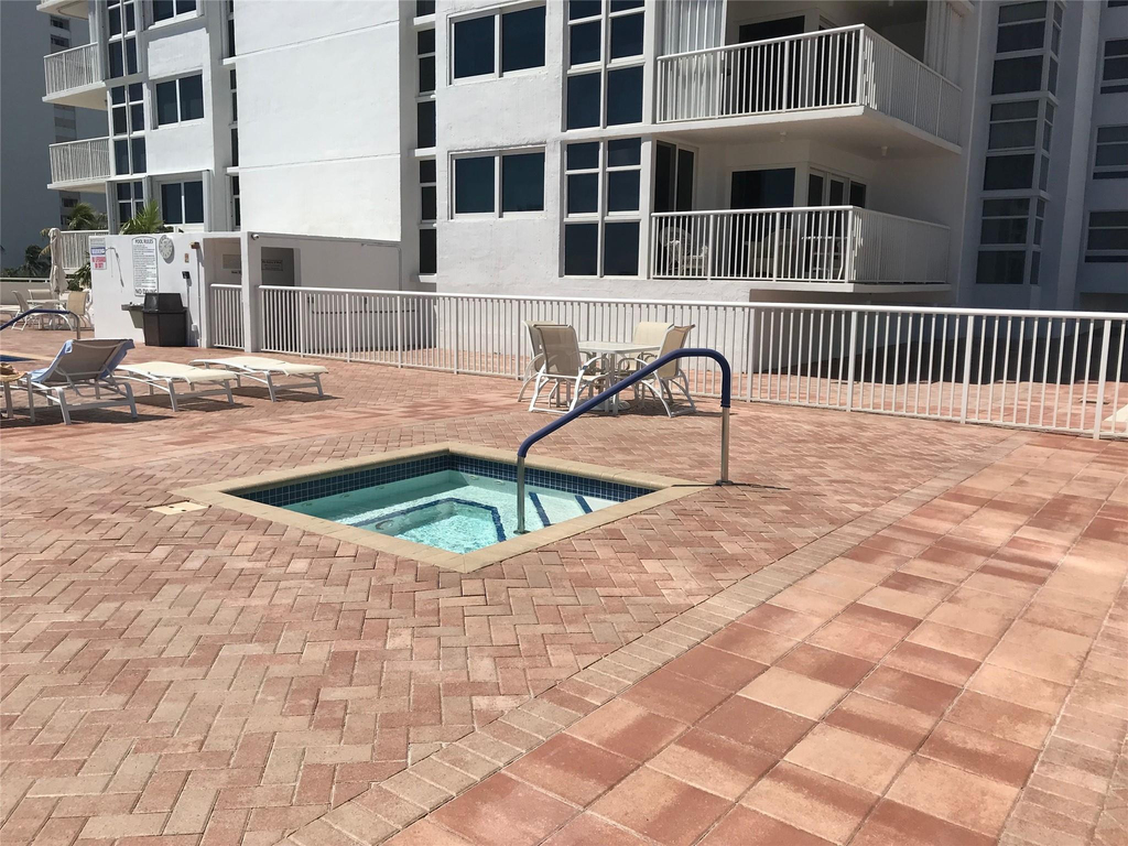 1370 S Ocean Boulevard S - Photo 24
