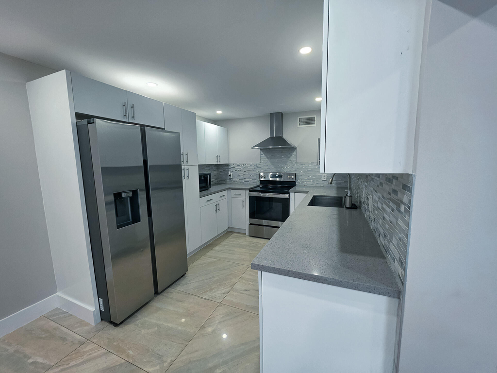 352 Johnston Street - Photo 9