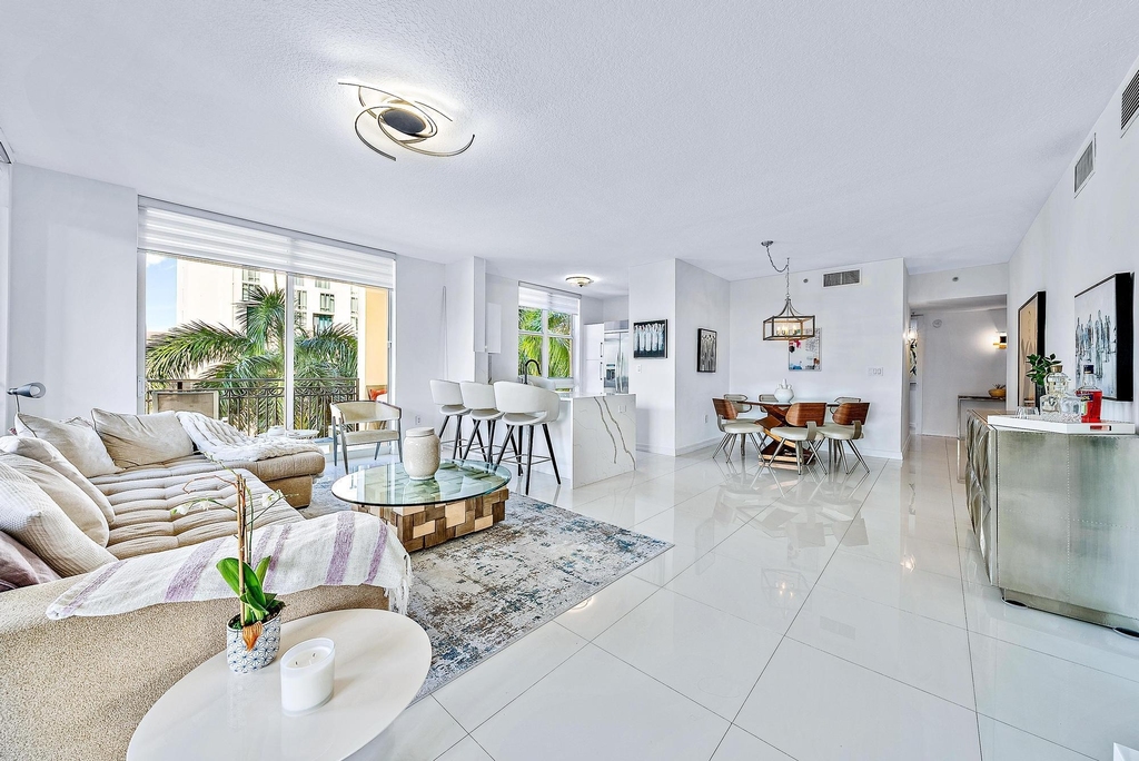 550 Okeechobee Boulevard - Photo 0