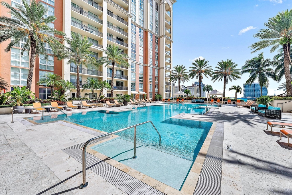 550 Okeechobee Boulevard - Photo 32