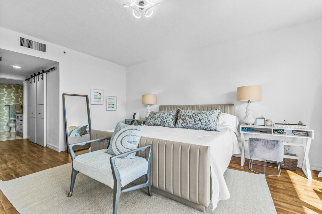 550 Okeechobee Boulevard - Photo 11