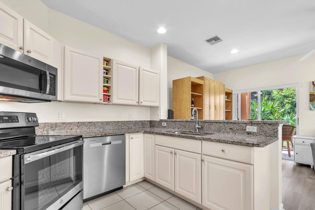 8931 Sandshot Court - Photo 3
